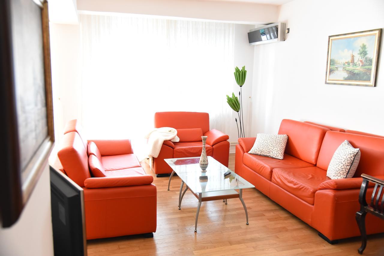 3 Bedroom Home With Parking Garage In The Heart Of Skopje Esterno foto