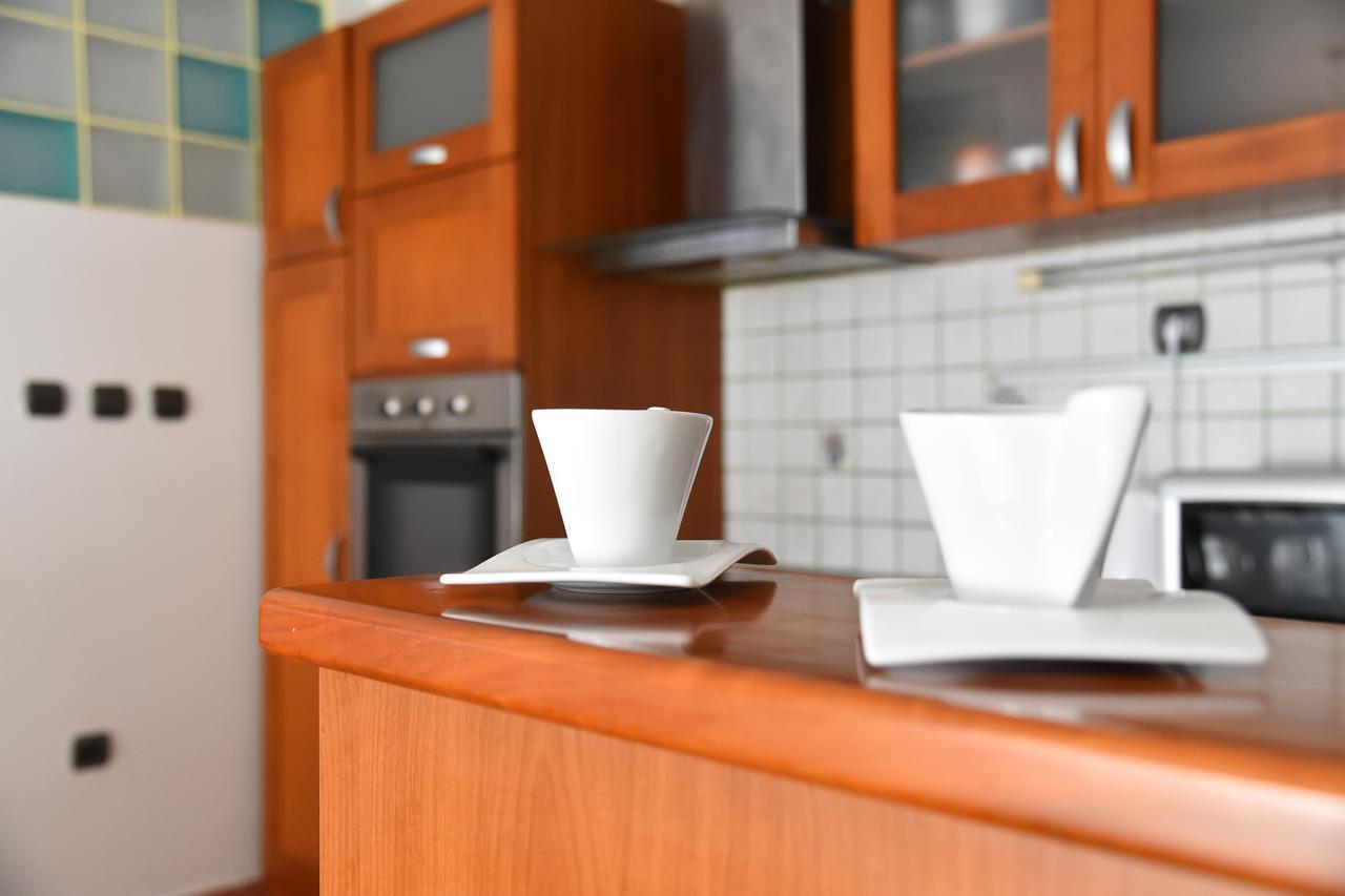 3 Bedroom Home With Parking Garage In The Heart Of Skopje Esterno foto